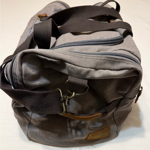 Aocome Gray Canvas Duffel Bag Leather Trim Travel Weekender/Shoe Compartment - Picture 9 of 13
